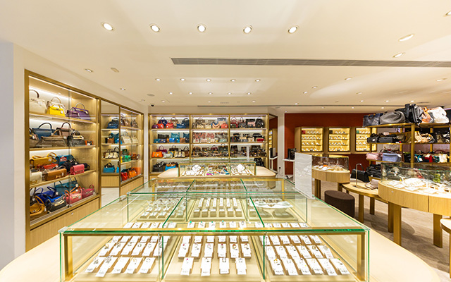 BRAND OFF 九龍灣德福廣場店
